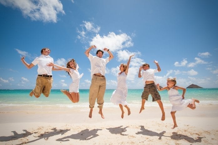 23_1family_beach_portraits_hawaii_251