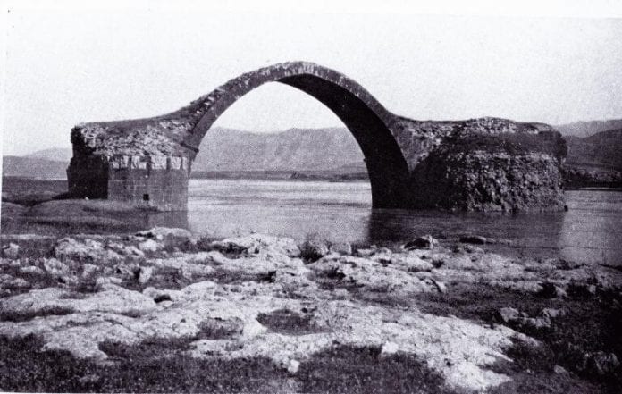 Yafes Köprüsü