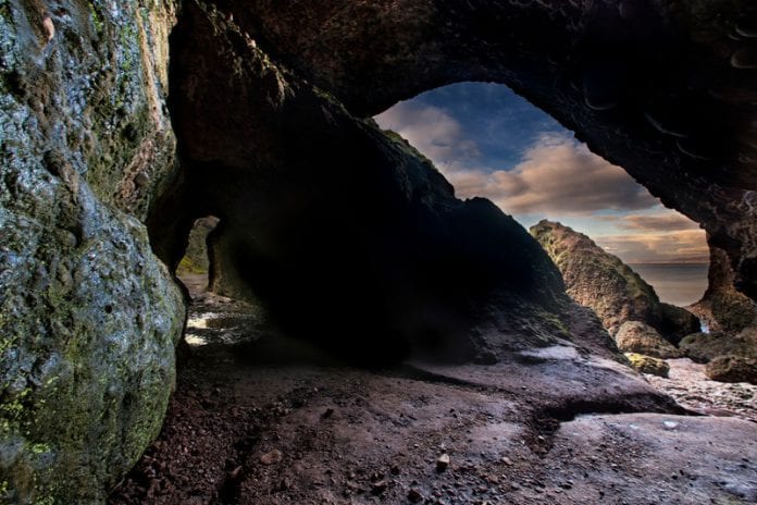 cushendun mağaraları irlanda