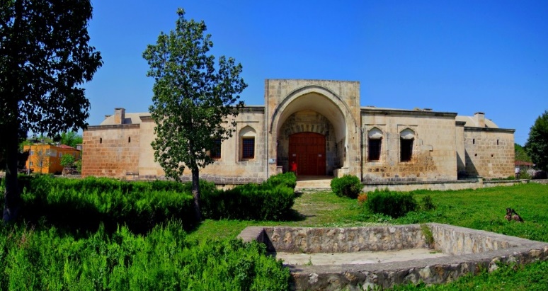 Adana-Ceyhan-Kurtkulağı Kervansarayı