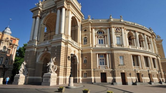 Odessa Opera Binası