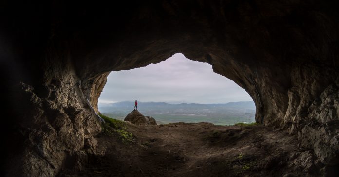 hazar merd cave