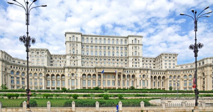 Romanya Parlamento Sarayı