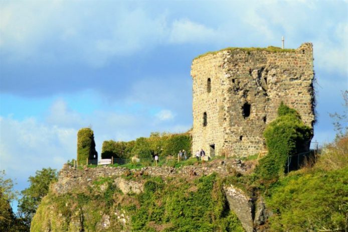 dunollie castle