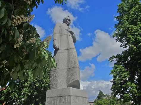 Koltsov Anıtı