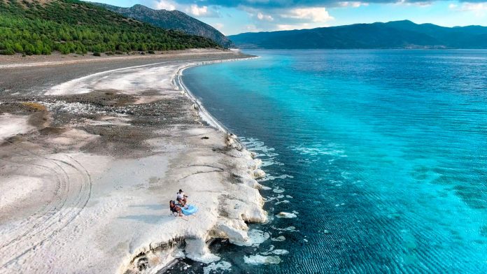 Salda Gölü Türkiye’de Yaz Tatili