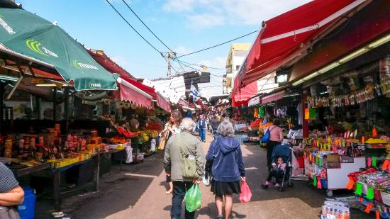 Carmel Pazarı, Tel Aviv