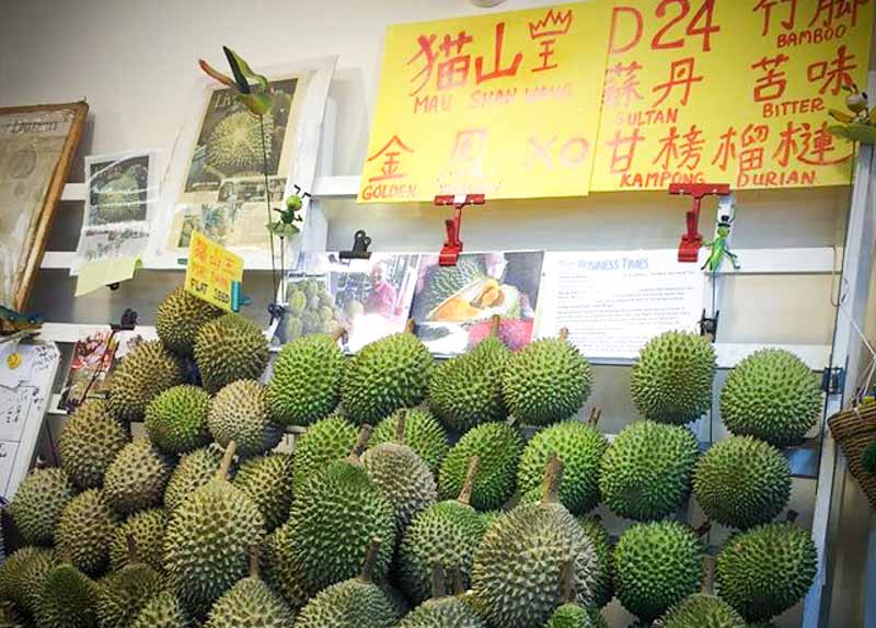 Durian meyvesi