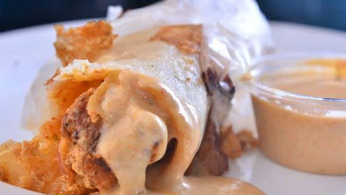 Hot N Spicy Chicken Chutney Roll
