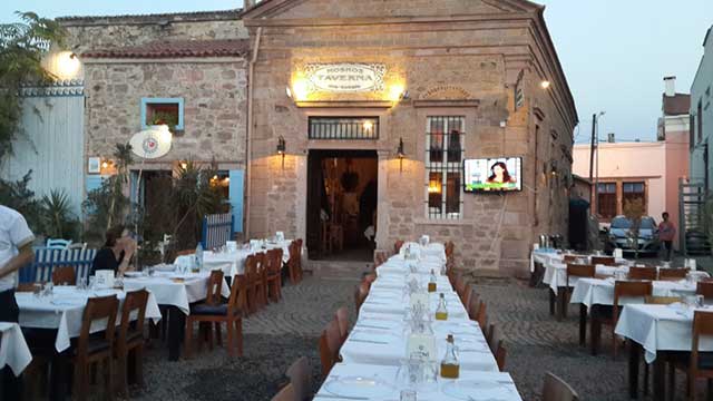 Moshos Taverna