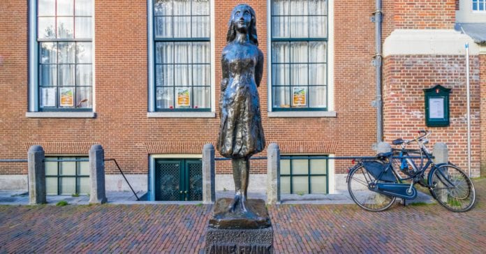 Anne Frank Heykeli