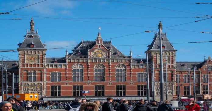 Amsterdam merkez istasyonu