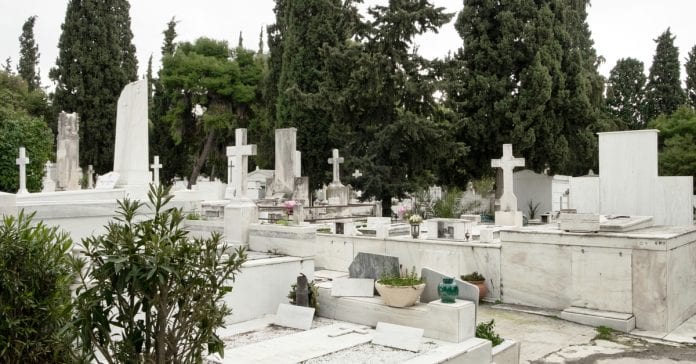 Atina'nın İlk Mezarlığı