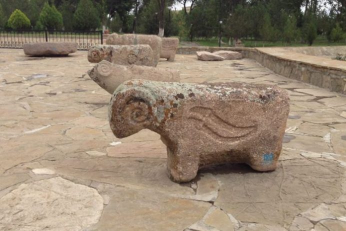 Koç Başlı Mezarlar
