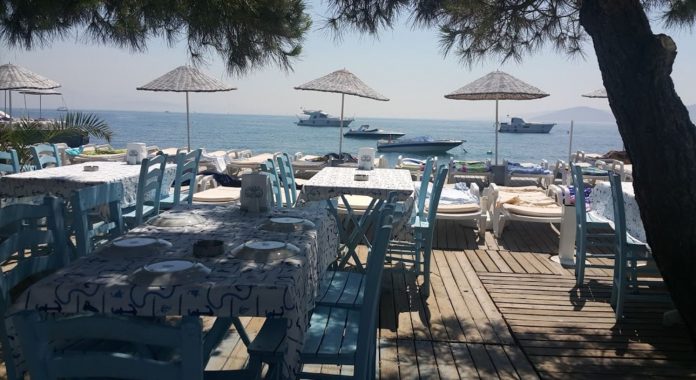 Teos Restaurant & Beach (Buncuk Plajı)