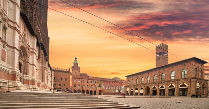 Bologna Tarihi Yerler