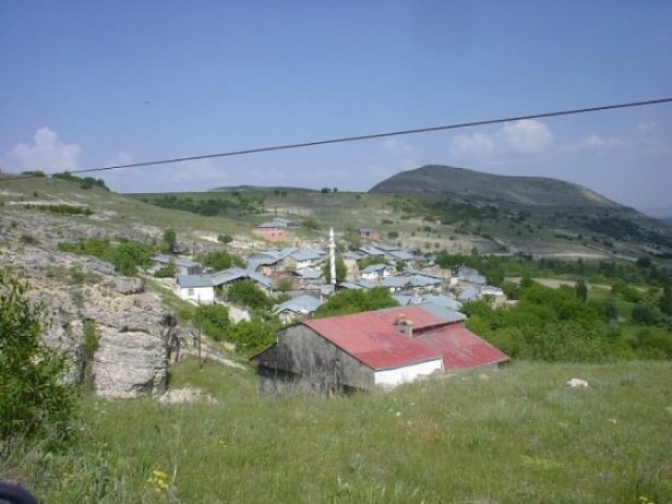 Aşağıyabanlı Köyü Kamp Alanı