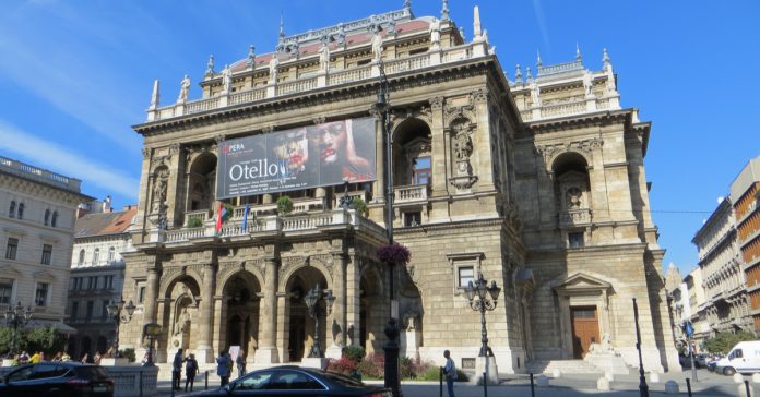 macaristan devlet opera binası