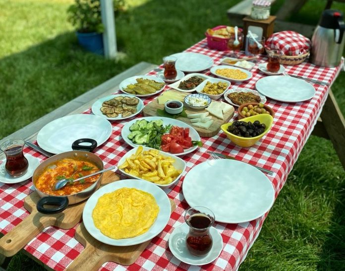 Uzundere Kahvaltı ve Piknik