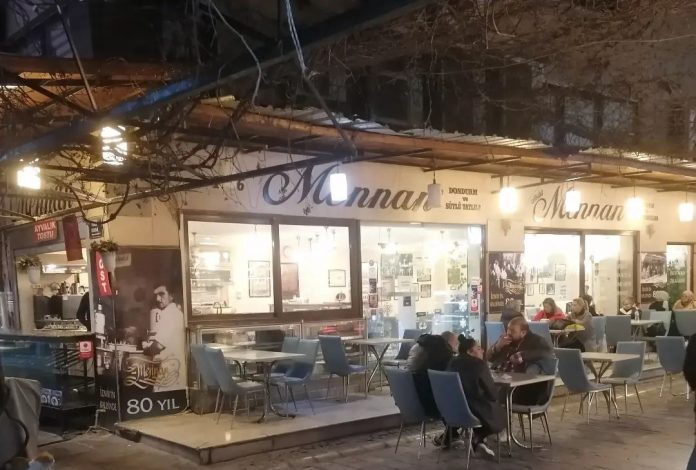 İzmir Mennan Pastanesi